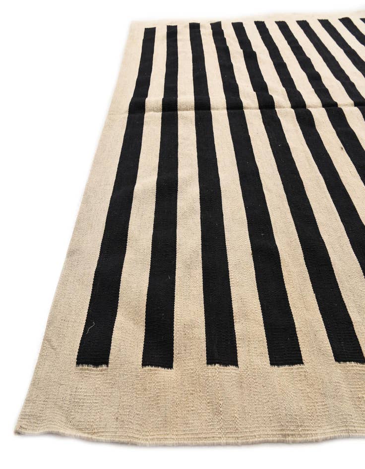 Detail image of  6' 8 x 9' 10  Hand Woven Kilim Modern Wool Rug
