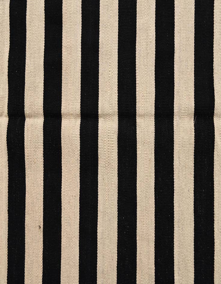 Detail image of  6' 8 x 9' 10  Hand Woven Kilim Modern Wool Rug