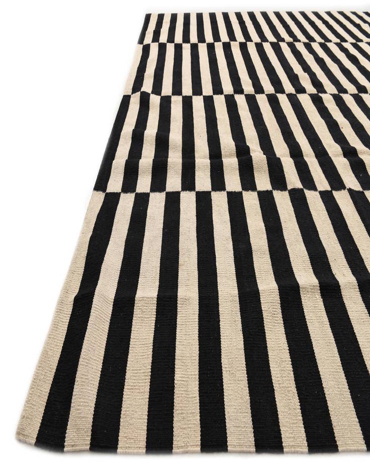 Detail image of  8' 7 x 11' 3  Hand Woven Kilim Modern Wool Rug