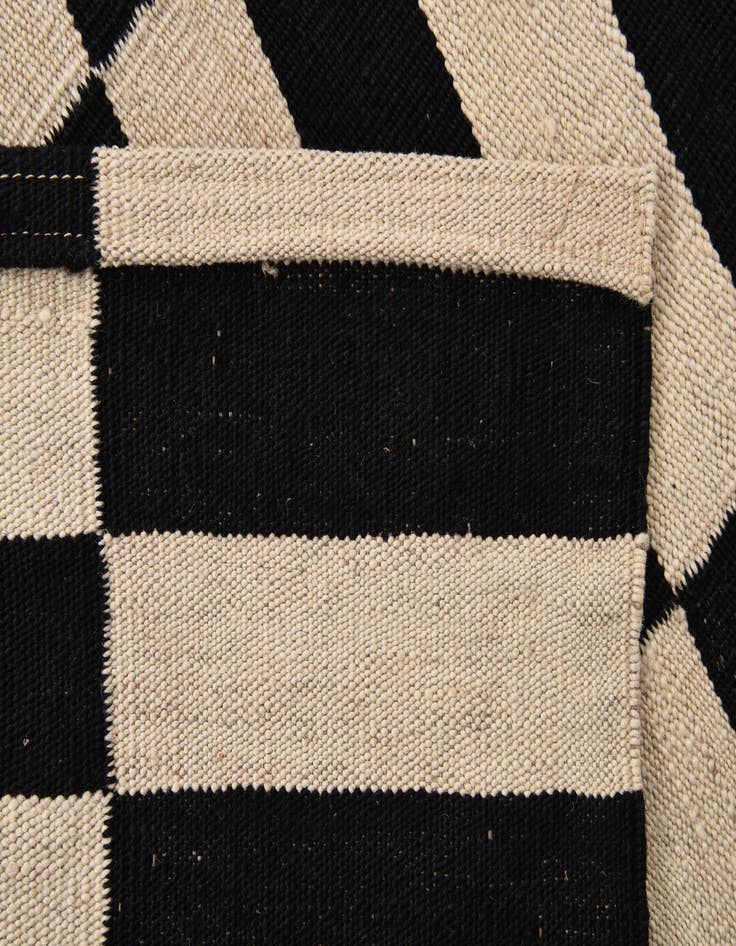 Detail image of  2' 7 x 3' 9  Hand Woven Kilim Modern Wool Rug