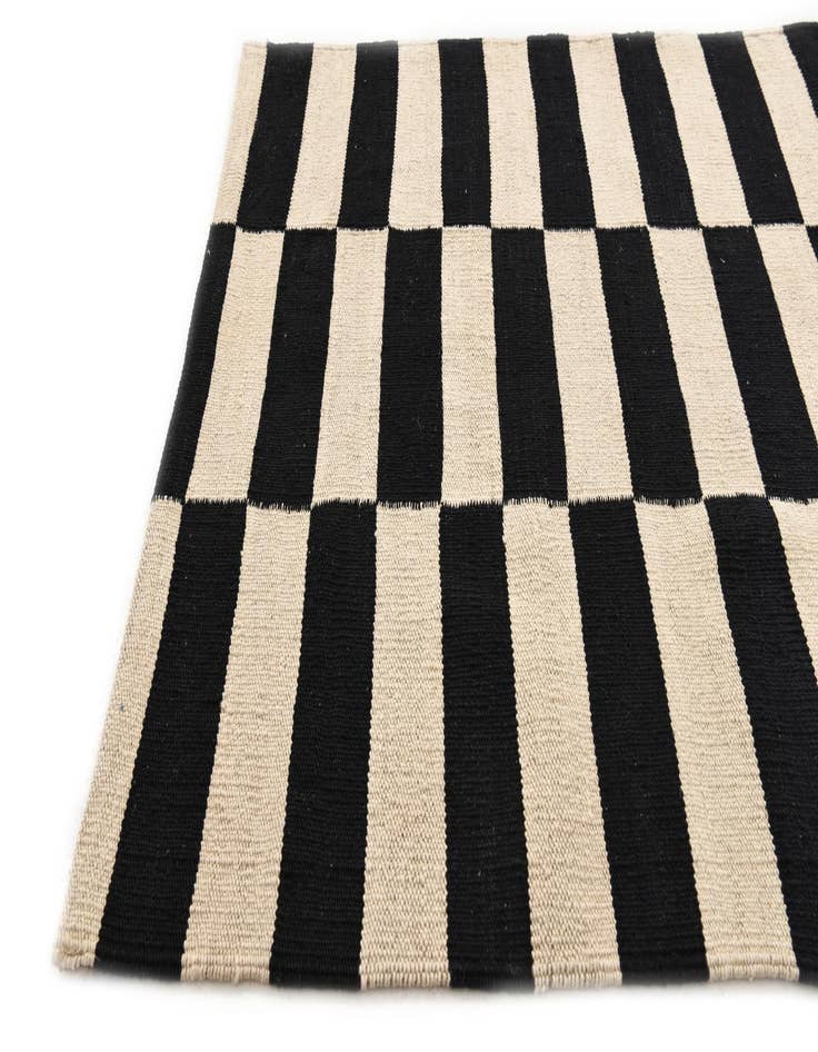 Detail image of  2' 8 x 3' 10  Hand Woven Kilim Modern Wool Rug