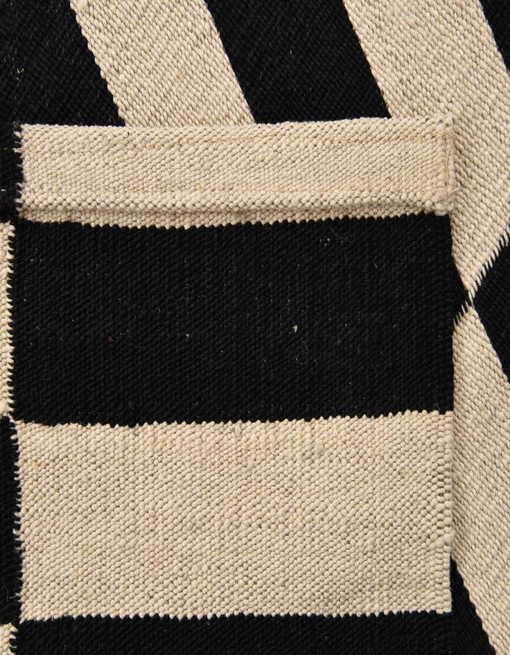 Detail image of  2' 8 x 3' 10  Hand Woven Kilim Modern Wool Rug