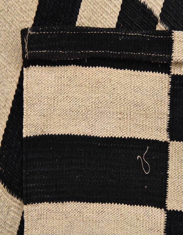 Detail image of  2' 7 x 3' 10  Hand Woven Kilim Modern Wool Rug