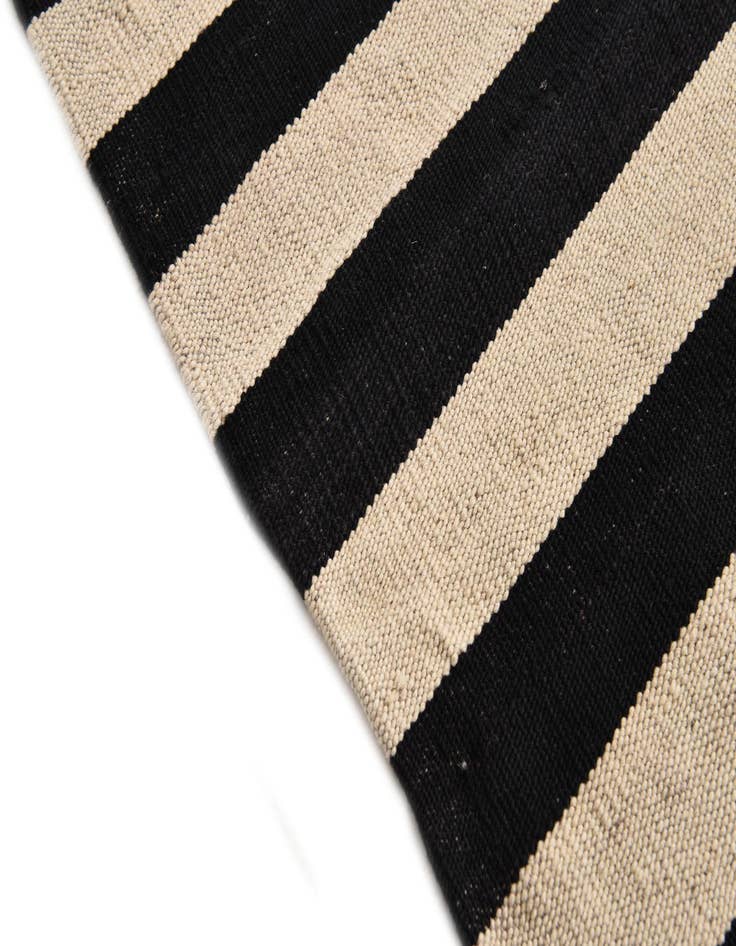 Detail image of  3' 4 x 4' 10  Hand Woven Kilim Modern Wool Rug