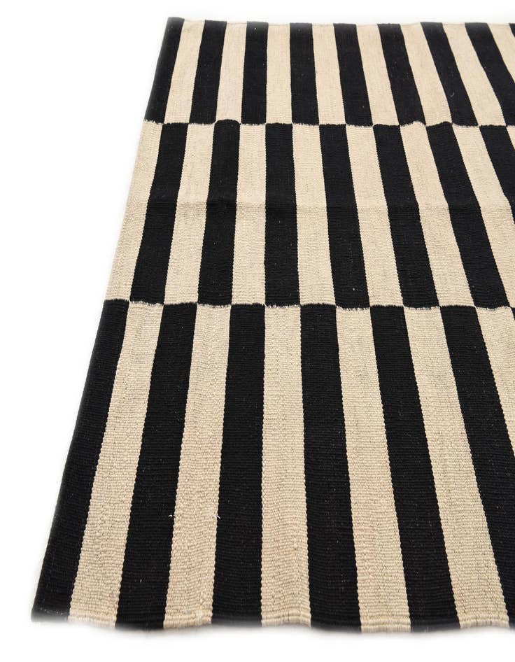 Detail image of  3' 4 x 5' 1  Hand Woven Kilim Modern Wool Rug