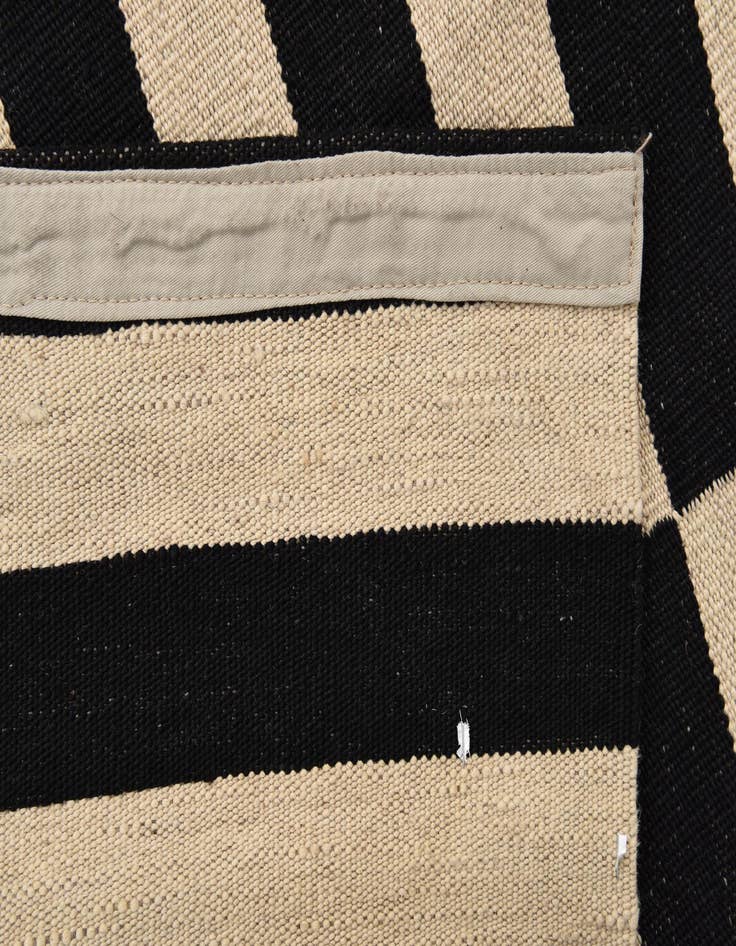 Detail image of  3' 4 x 5' 1  Hand Woven Kilim Modern Wool Rug