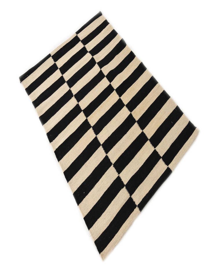 Detail image of  2' 9 x 3' 10  Hand Woven Kilim Modern Wool Rug