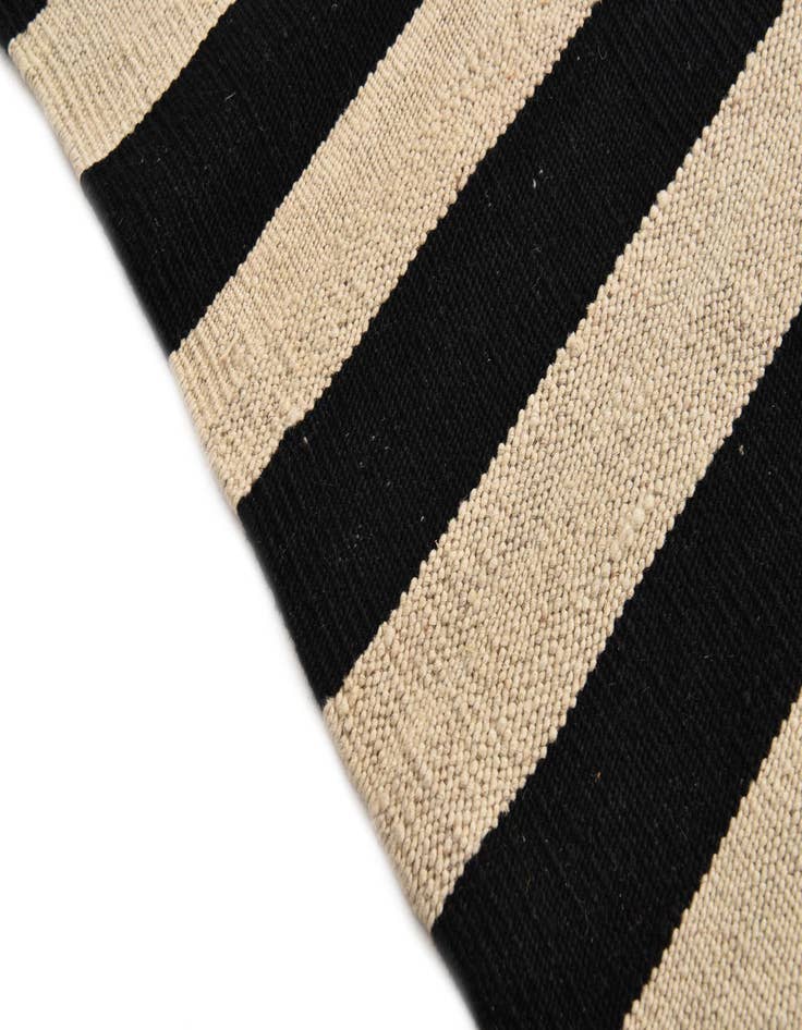 Detail image of  3' 4 x 4' 9  Hand Woven Kilim Modern Wool Rug