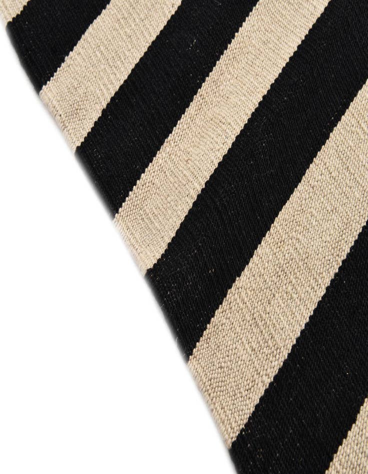 Detail image of  3' 4 x 4' 9  Hand Woven Kilim Modern Wool Rug