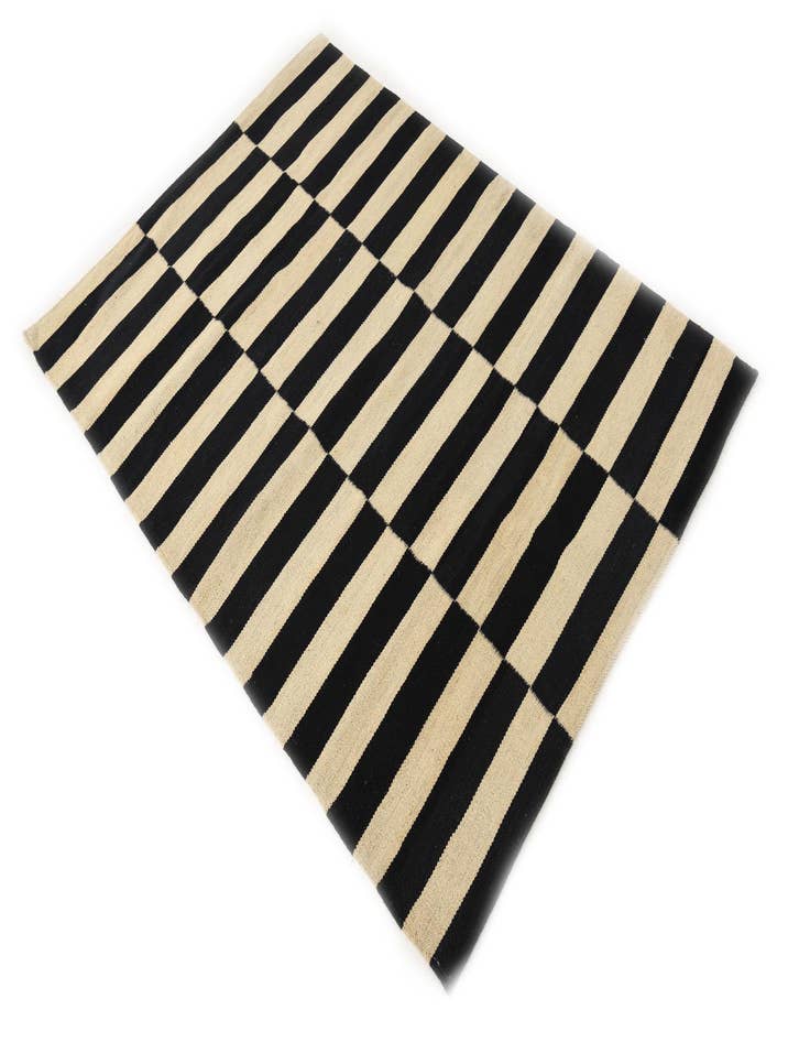 Detail image of  3' 5 x 4' 10  Hand Woven Kilim Modern Wool Rug