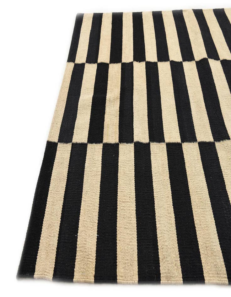 Detail image of  3' 5 x 4' 10  Hand Woven Kilim Modern Wool Rug