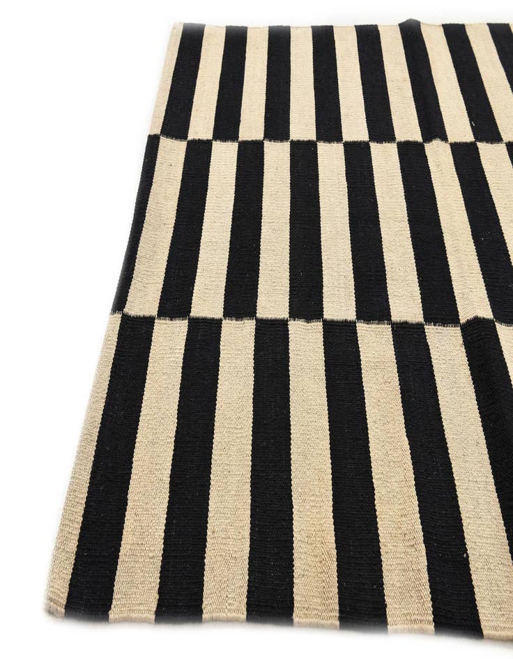 Detail image of  3' 5 x 4' 8  Hand Woven Kilim Modern Wool Rug