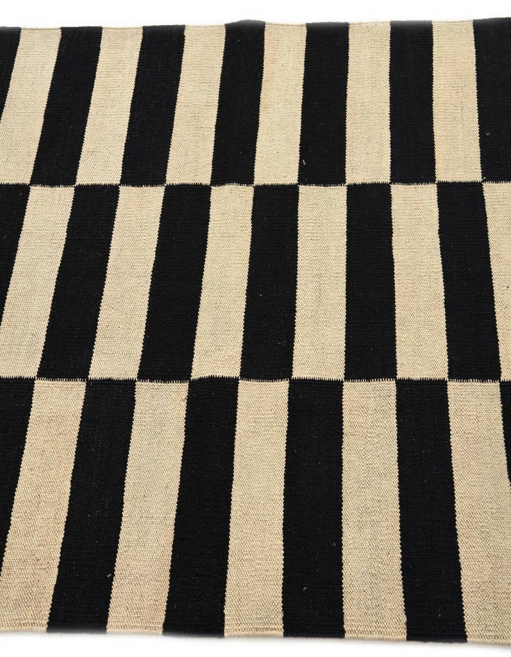 Detail image of  3' 5 x 4' 8  Hand Woven Kilim Modern Wool Rug