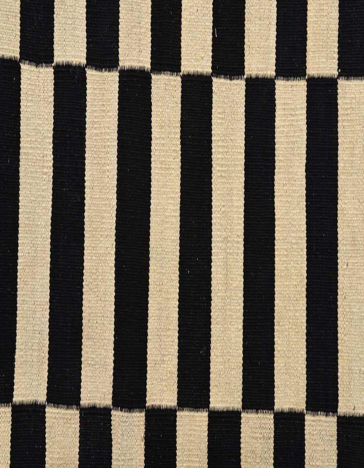 Detail image of  3' 5 x 4' 8  Hand Woven Kilim Modern Wool Rug