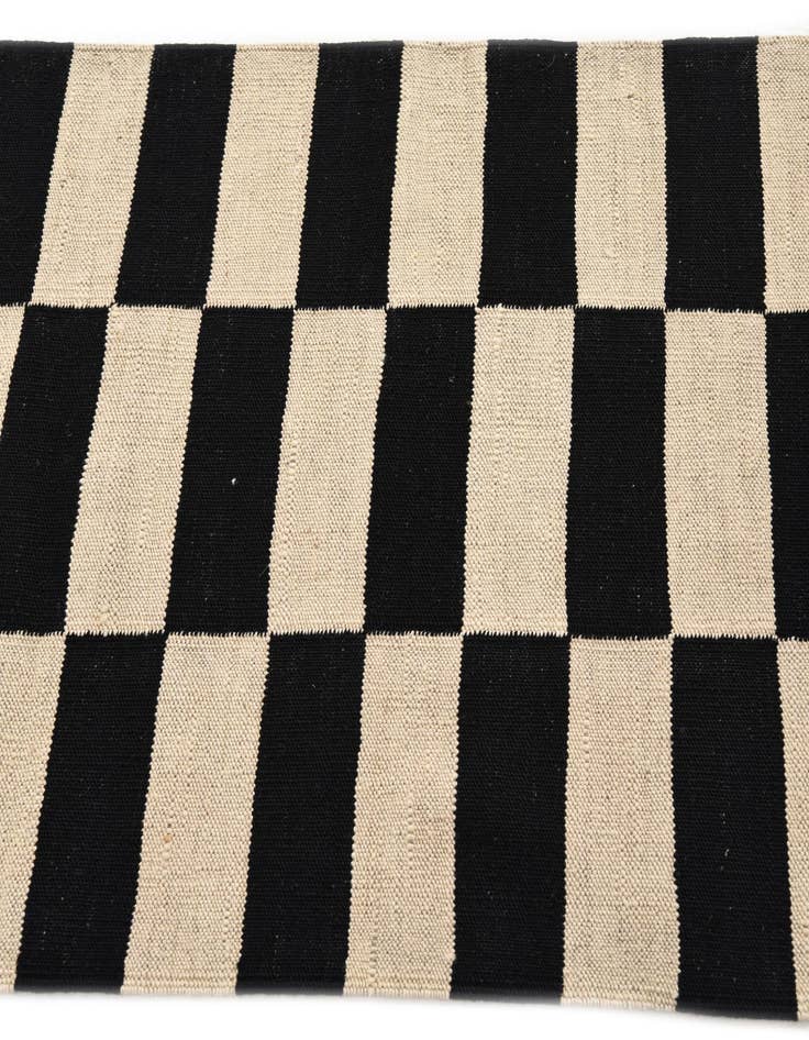 Detail image of  2' 6 x 3' 9  Hand Woven Kilim Modern Wool Rug