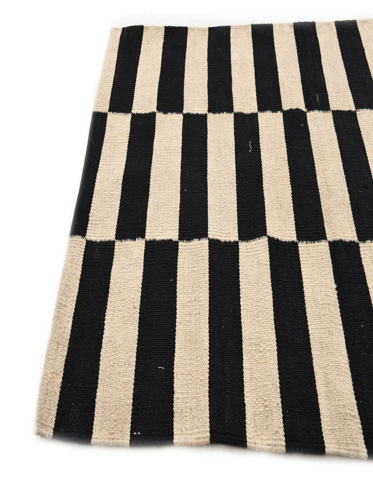 Detail image of  2' 7 x 4'  Hand Woven Kilim Modern Wool Rug