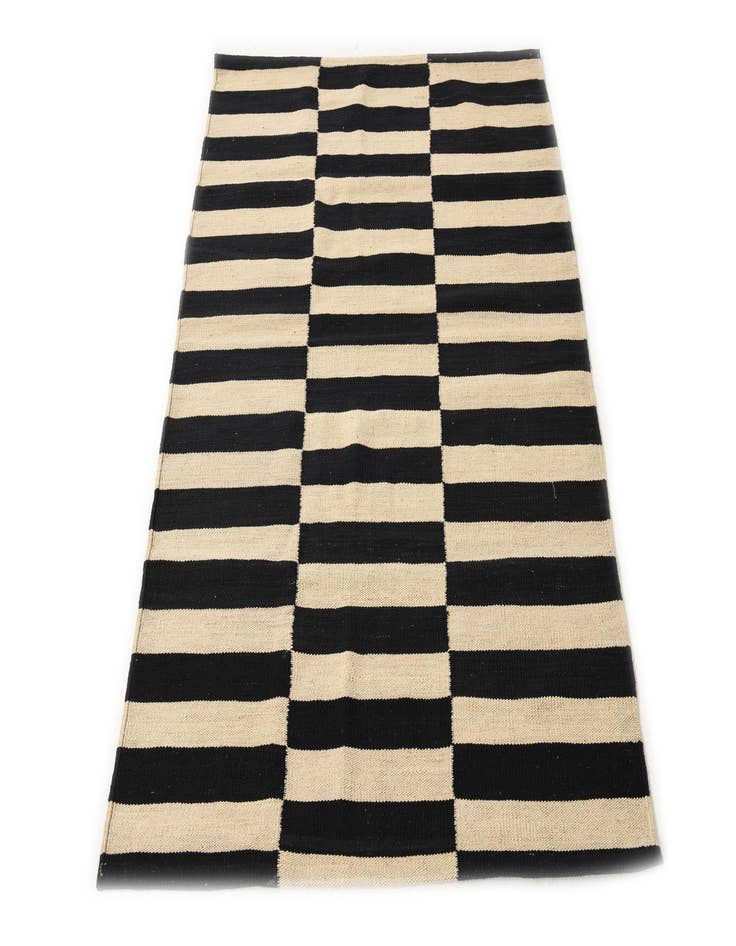 Detail image of  3' 2 x 4' 9  Hand Woven Kilim Modern Wool Rug