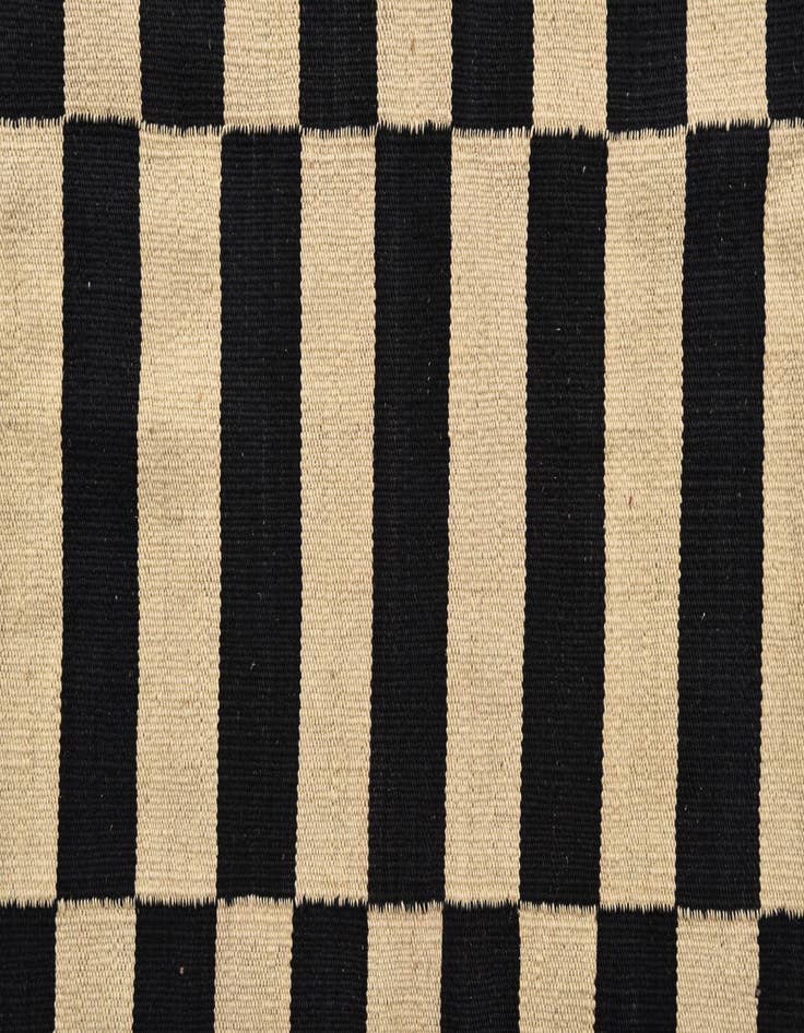 Detail image of  3' 2 x 4' 9  Hand Woven Kilim Modern Wool Rug