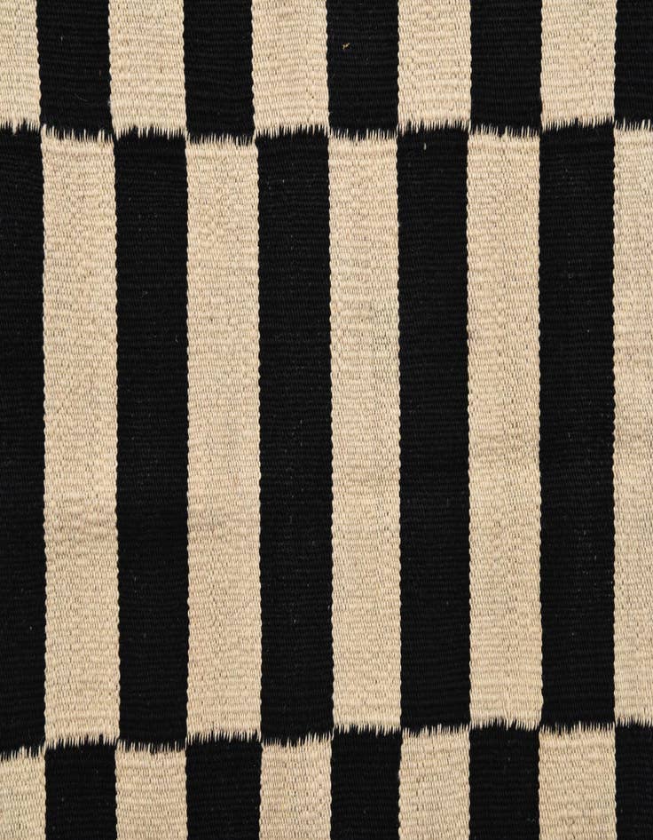 Detail image of  2' 9 x 3' 10  Hand Woven Kilim Modern Wool Rug