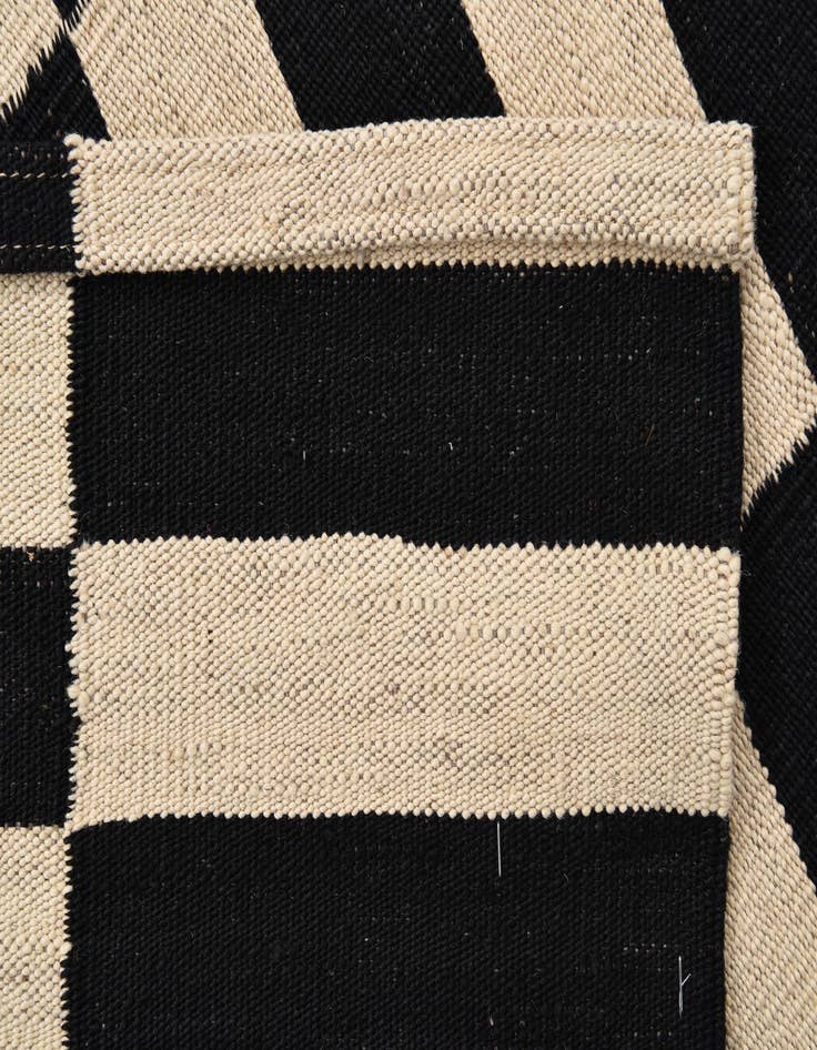 Detail image of  2' 8 x 3' 10  Hand Woven Kilim Modern Wool Rug