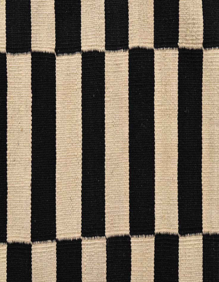 Detail image of  2' 7 x 3' 9  Hand Woven Kilim Modern Wool Rug