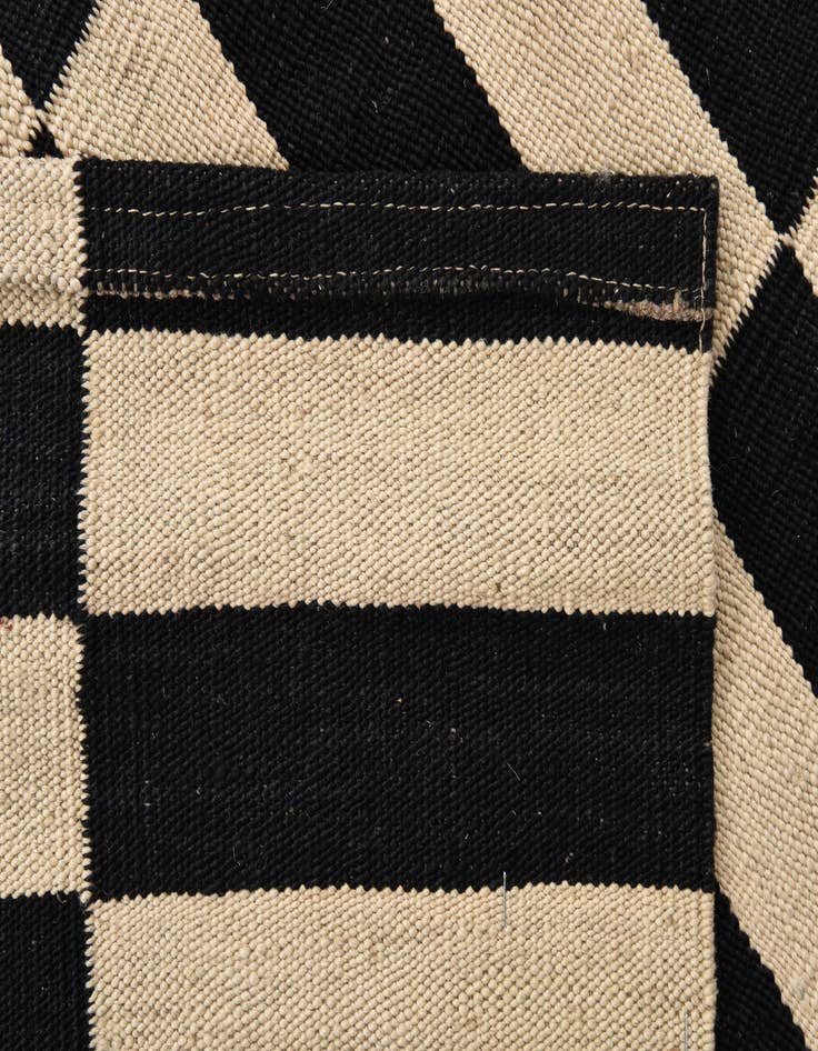 Detail image of  2' 7 x 3' 9  Hand Woven Kilim Modern Wool Rug