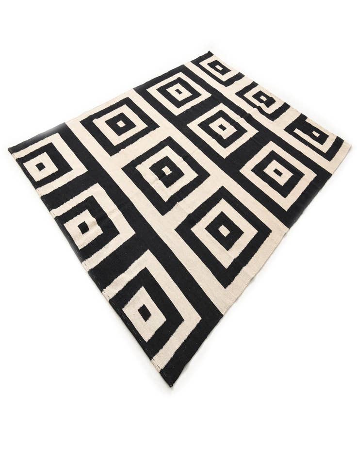 Detail image of  7' x 9' 6  Hand Woven Kilim Modern Wool Rug