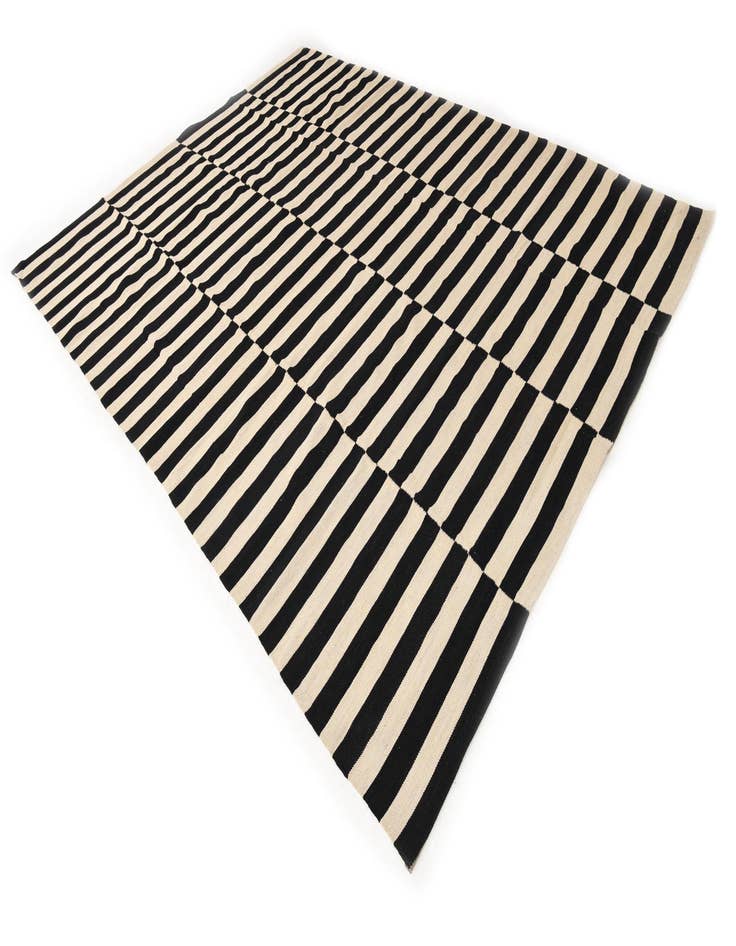 Detail image of  8' 3 x 11' 3  Hand Woven Kilim Modern Wool Rug