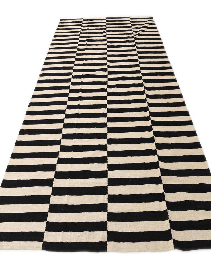 Detail image of  8' 5 x 11' 5  Hand Woven Kilim Modern Wool Rug