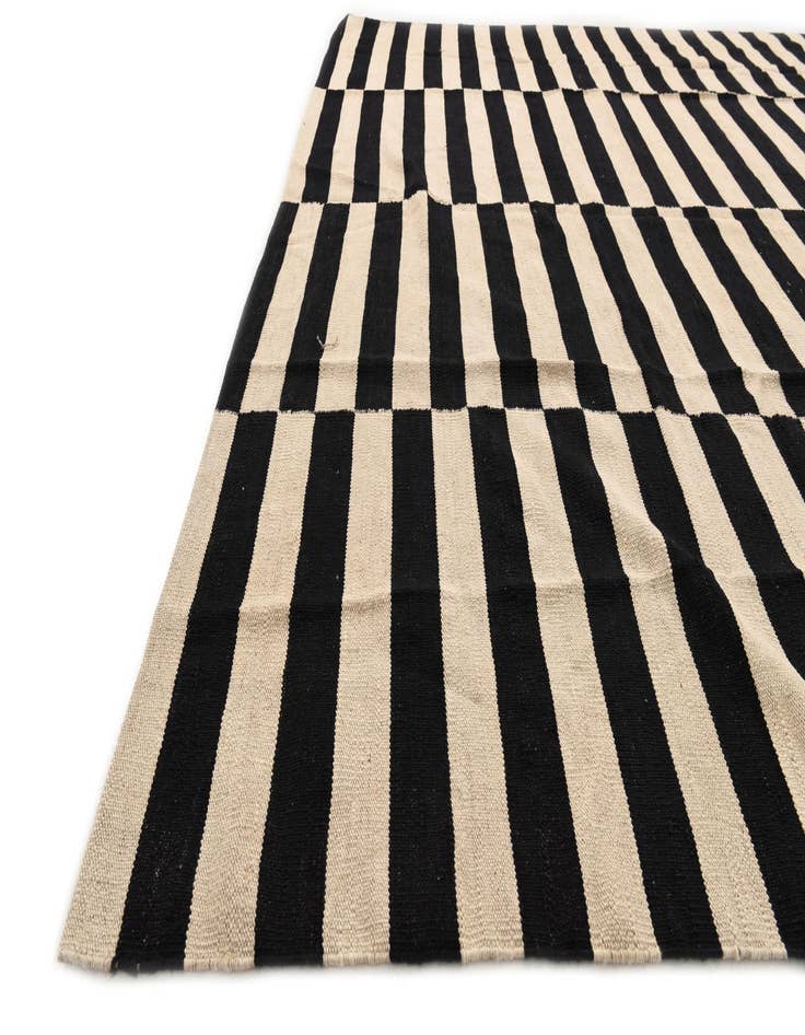 Detail image of  7' 11 x 9' 9  Hand Woven Kilim Modern Wool Rug