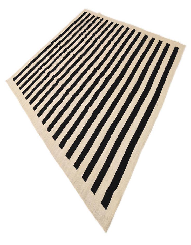 Detail image of  8' 5 x 9' 8  Hand Woven Kilim Modern Wool Rug