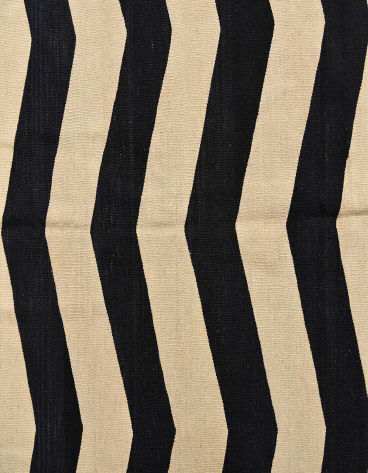 Detail image of  6' 10 x 9' 6  Hand Woven Kilim Modern Wool Rug