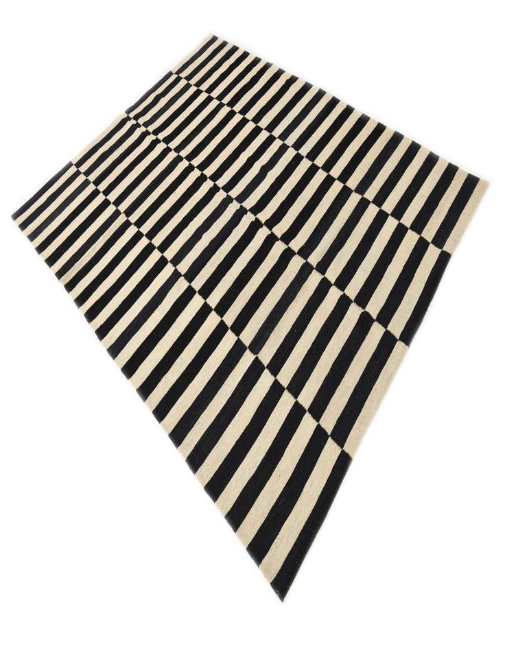 Detail image of  5' 10 x 7' 8  Hand Woven Kilim Modern Wool Rug