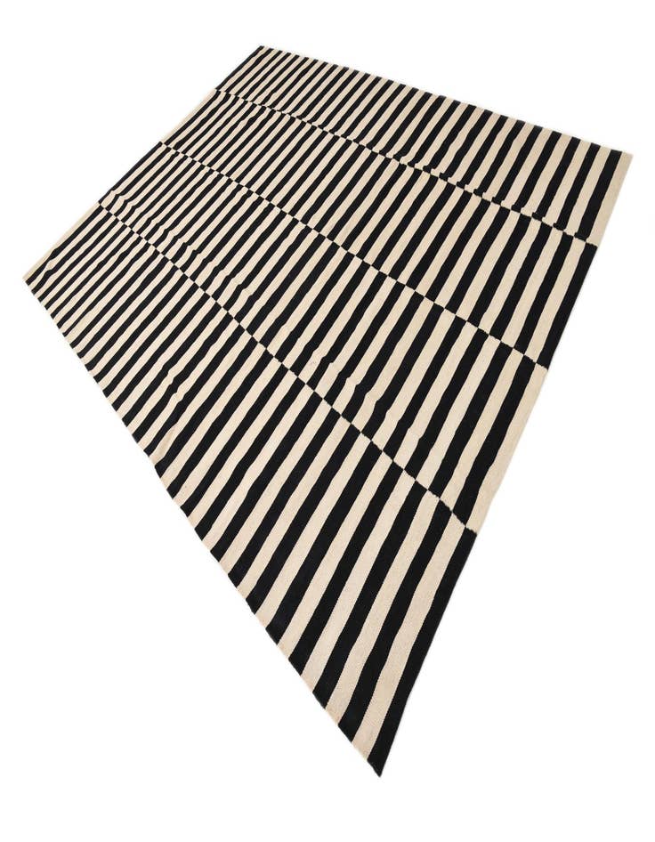 Detail image of  8' 2 x 11' 2  Hand Woven Kilim Modern Wool Rug