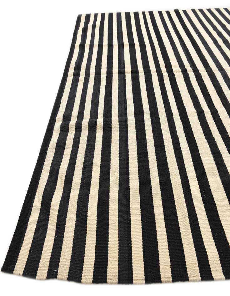 Detail image of  5' 9 x 8'  Hand Woven Kilim Modern Wool Rug