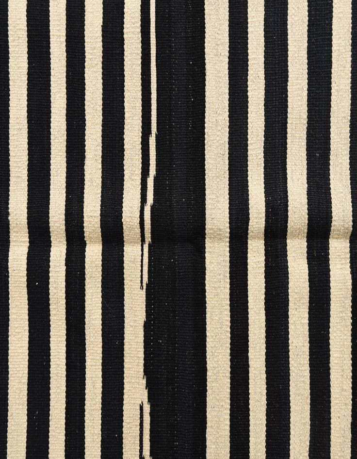 Detail image of  5' 9 x 8'  Hand Woven Kilim Modern Wool Rug