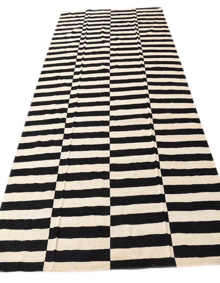 Detail image of  8' 6 x 11' 2  Hand Woven Kilim Modern Wool Rug