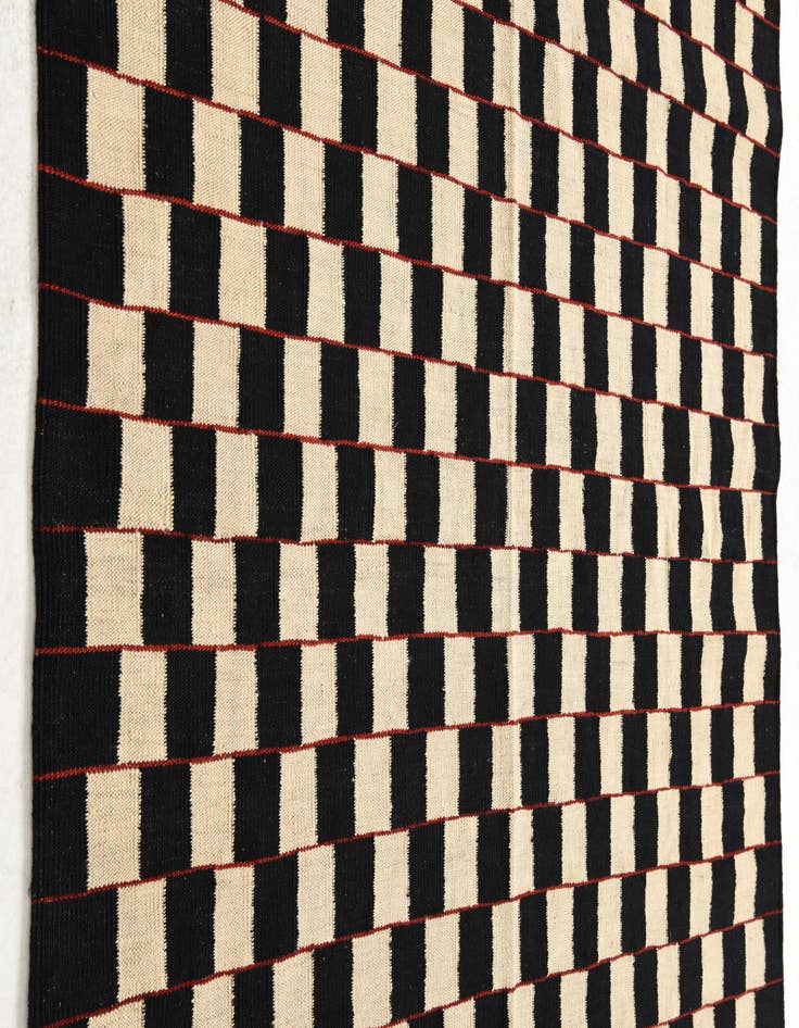 Detail image of  4' 11 x 6' 5  Hand Woven Kilim Modern Wool Rug