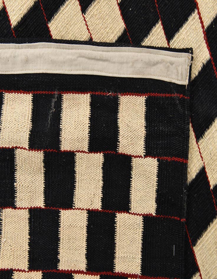 Detail image of  5' 8 x 7' 7  Hand Woven Kilim Modern Wool Rug