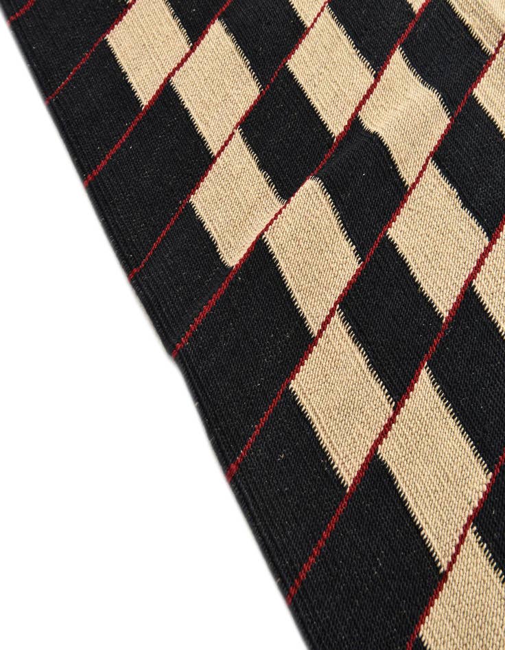 Detail image of  5' x 6' 5  Hand Woven Kilim Modern Wool Rug