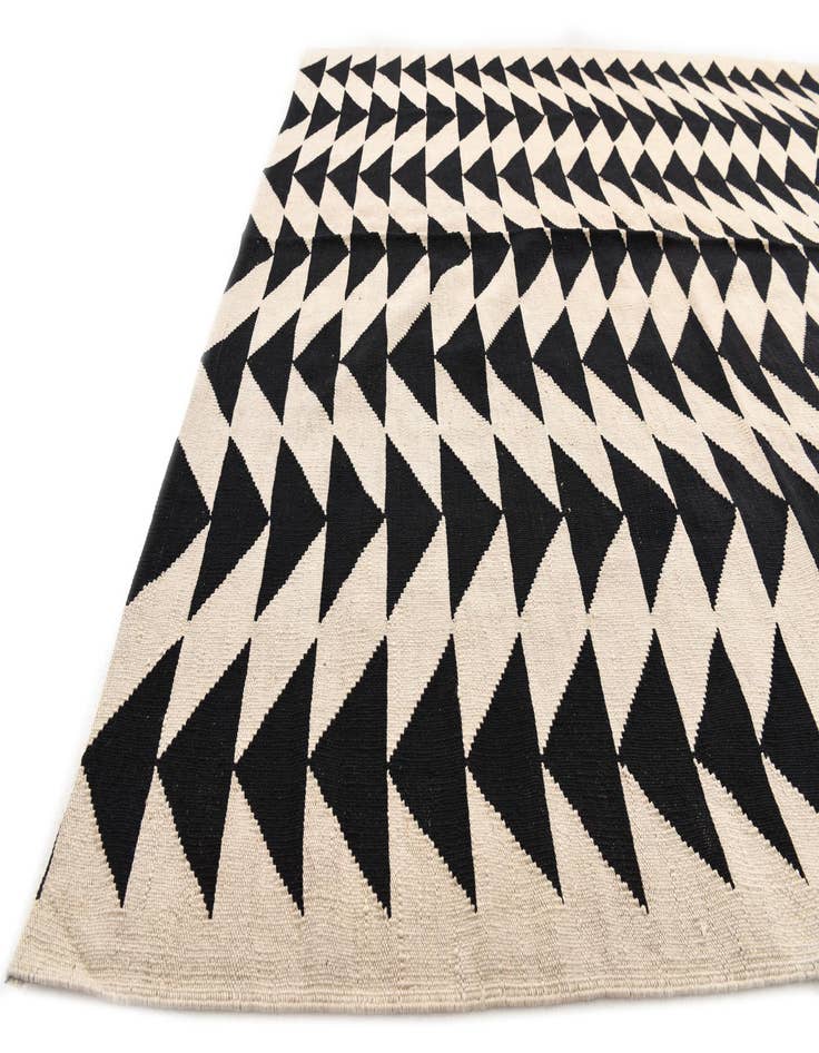 Detail image of  6' 7 x 9' 5  Hand Woven Kilim Modern Wool Rug