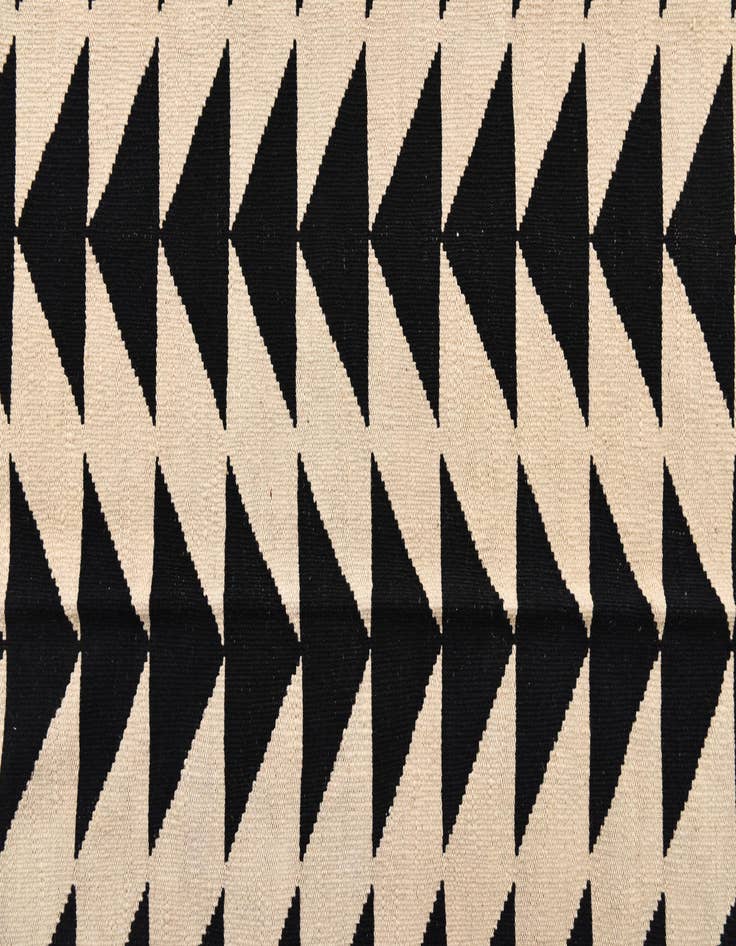 Detail image of  6' 7 x 9' 5  Hand Woven Kilim Modern Wool Rug