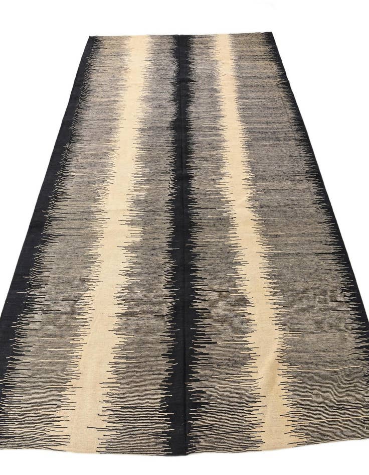 Detail image of  8' 2 x 9' 7  Hand Woven Kilim Modern Wool Rug