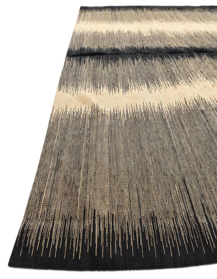 Detail image of  8' 2 x 9' 7  Hand Woven Kilim Modern Wool Rug