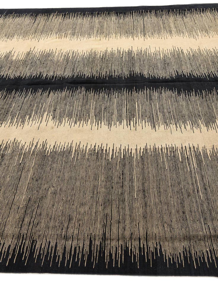 Detail image of  8' 2 x 9' 7  Hand Woven Kilim Modern Wool Rug
