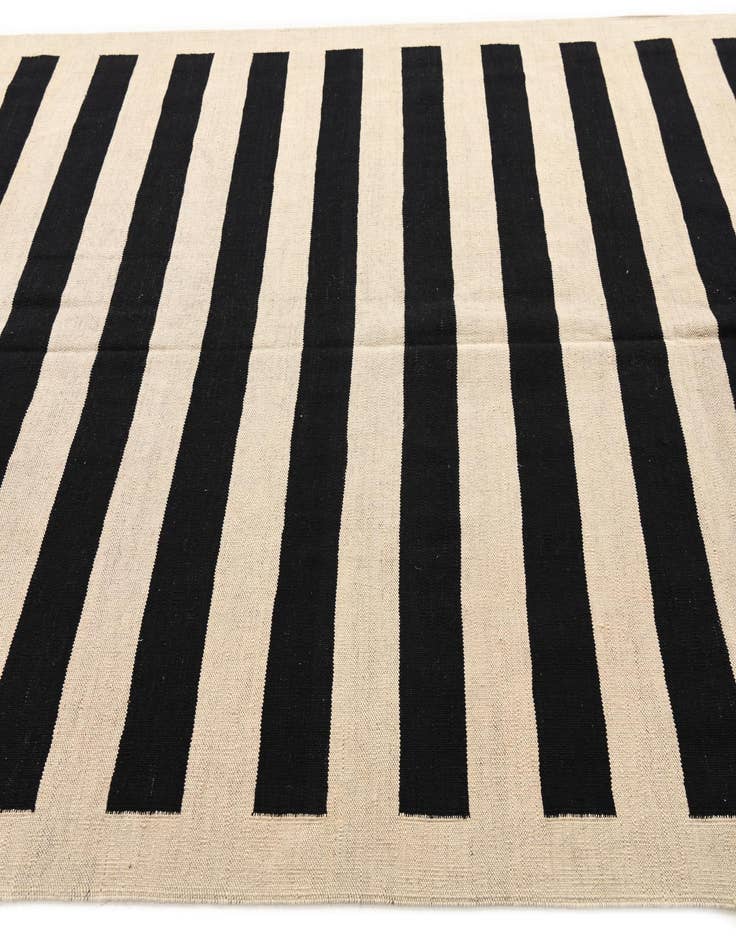 Detail image of  6' 7 x 9' 9  Hand Woven Kilim Modern Wool Rug