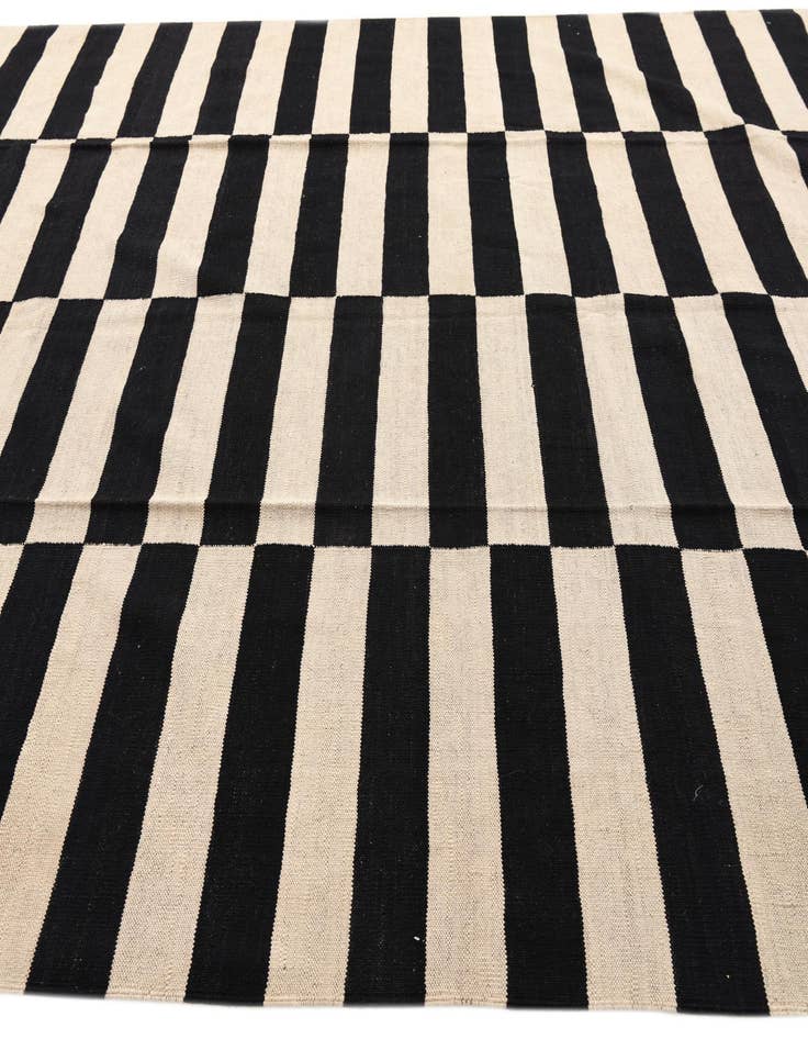 Detail image of  8' 3 x 9' 10  Hand Woven Kilim Modern Wool Rug