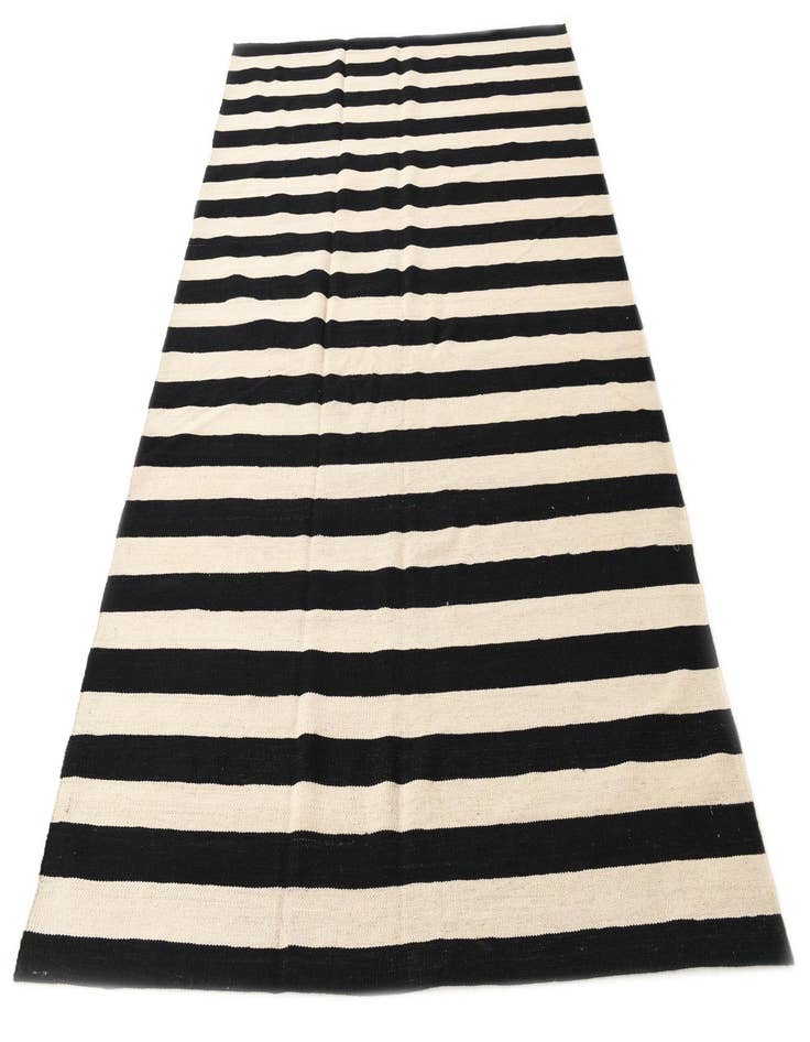 Detail image of  5' 6 x 8' 1  Hand Woven Kilim Modern Wool Rug