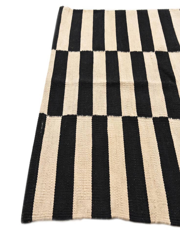 Detail image of  2' 6 x 3' 10  Hand Woven Kilim Modern Wool Rug