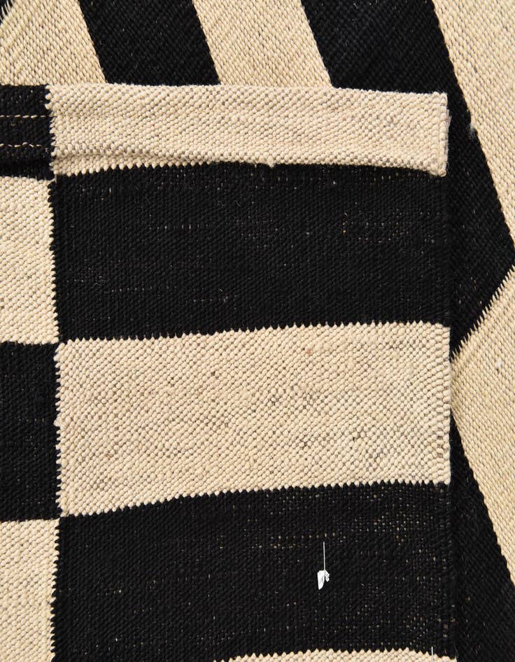 Detail image of  2' 8 x 3' 10  Hand Woven Kilim Modern Wool Rug